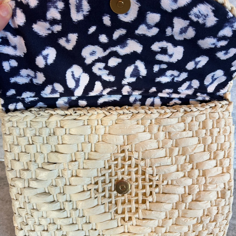 Woven Raffia Envelope Clutch - Picture 2 of 4